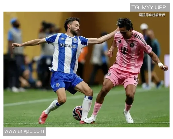 国王杯精彩对决里昂凭帽子戏法战胜波尔图全场沸腾