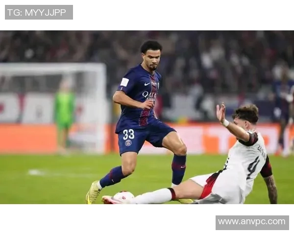 巴黎圣日耳曼大胜莱比锡帽子戏法引发全场狂欢战术分析揭秘