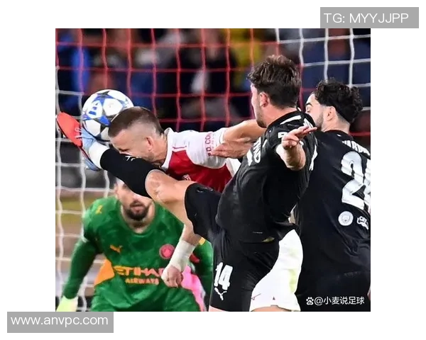那不勒斯逆转曼城4-0引发争议判罚全场沸腾的精彩瞬间