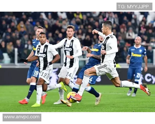 中超激战尤文图斯逆转那不勒斯争议判罚引发全场热议