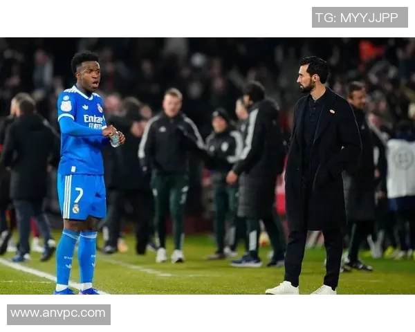 中超赛场惊现历史冷门皇马逆转那不勒斯乌龙球引发全场狂欢