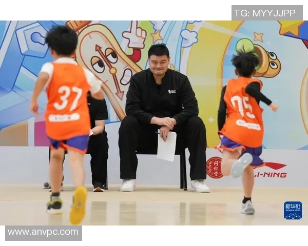 姚明无解进攻展现篮球艺术之美引领新时代运动风潮